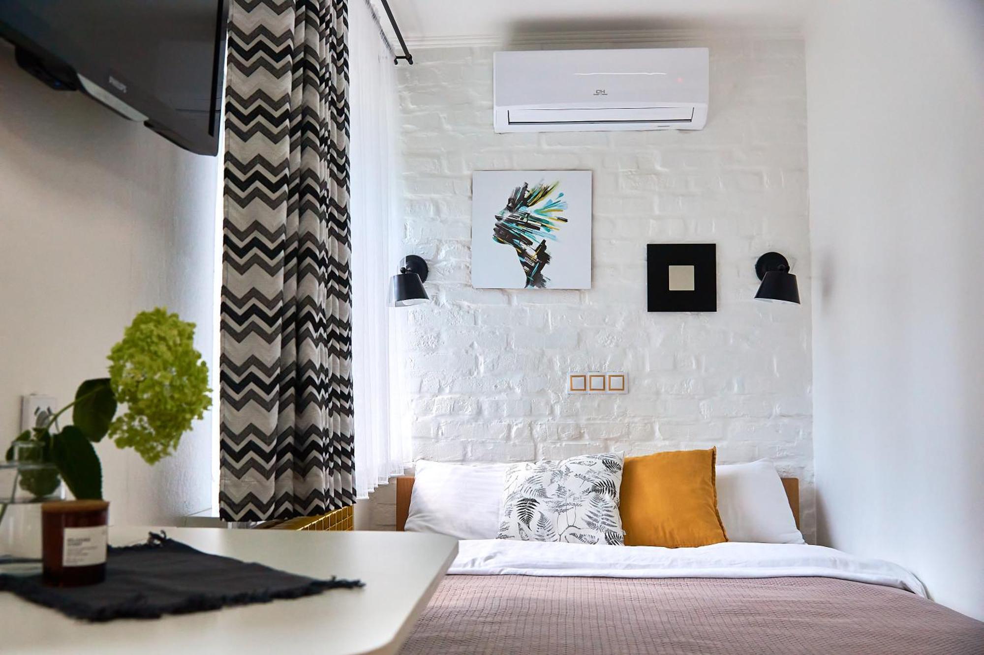 Яскраві Апартаменти √ Wi-Fi √ Кава √ 2Хв П.Олександрія Bila Tserkva Exterior photo